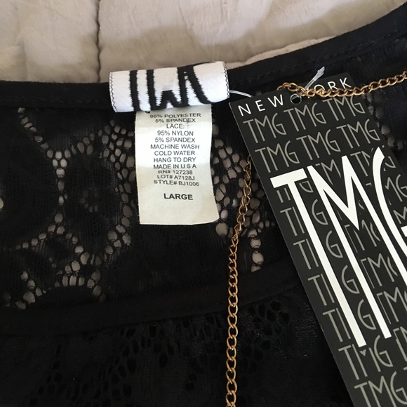 Women’s Black Lacey Blouse Fashion Top W/Chain NWT - Picture 4 of 4